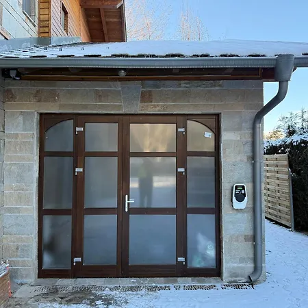 Everest Villa